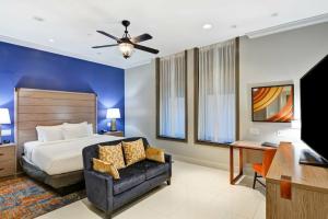 The Cincinnatian Curio Collection by Hilton, Cincinnati