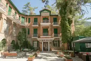 New Helvetia Hotel, Platres