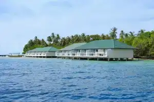 Embudu Village Resort, Male