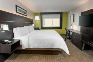 Holiday Inn Express Miami Airport Doral Area, an IHG Hotel, Miami