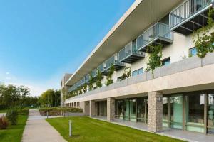 Akademia Hotel, Balatonfured