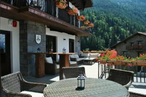 Hotell Millefiori- Alpine Event Lodge, Valtournenche