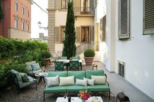 Serristori Palace Residence Apart-hotel, Florence