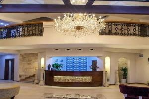 La Petra Hotel, Yenifoca