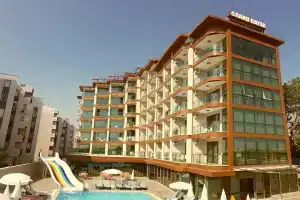 Grand Bayar Beach Hotel