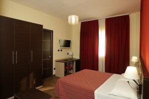 Hotel Paradiso, Falerna