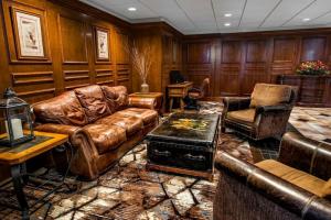 Lodge of the Ozarks, Branson