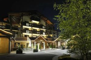 Golf Hotel, Folgaria