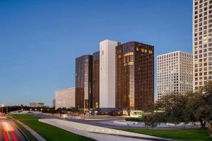 DoubleTree by Hilton Hotel Houston Greenway Plaza, Houston