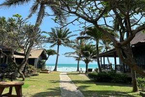 Tommy Resort, Haad Rin