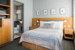 Charlesmark Hotel, Boston