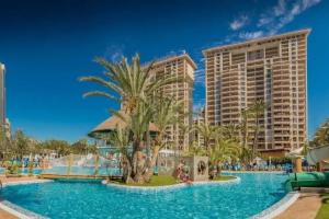 Apartment Hotel «Magic Tropical Splash», Cala de Finestrat