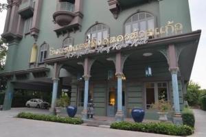 At Pingnakorn Huaykaew Hotel, Chiang Mai