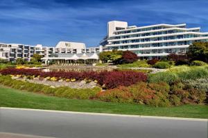 Inn at Laurel Point, Victoria