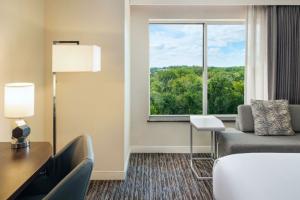 DoubleTree by Hilton Greensboro, Greensboro