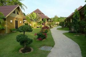 Lanta Castaway Beach Resort, Lanta Island