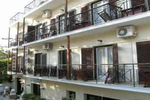Katia Hotel, Afissos