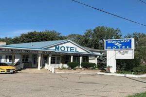 Bluewater Motel, Sarnia