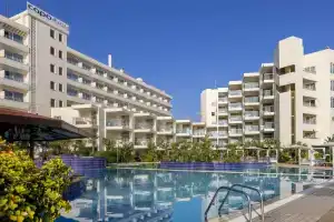 Capo Bay Hotel, Protaras