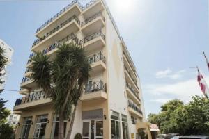 Hotel London, Athens