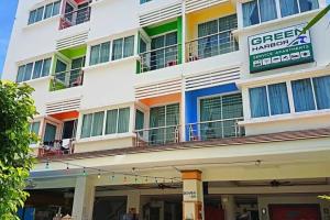 Green Harbor Hotel & Service Apartment, Patong