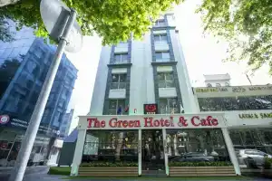 THE GREEN HOTEL