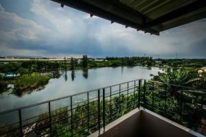 Na Siri Lake View, Samut Prakan