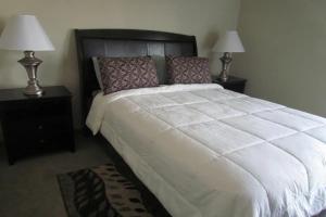 Walk to the Beach! Resort Style Apartment, Los Angeles