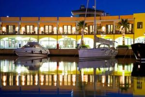 MarinaPlace Resort & Spa, Genoa