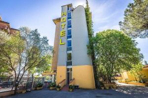 Hotel Real Ristorante e Pizzeria PARKING FREE !!!, Florence