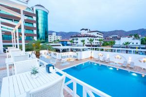 Hotel «Casa Blanca Beach - All Inclusive - Adults Only», Icmeler