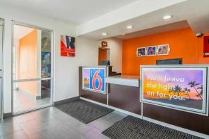 Studio 6-Bakersfield, CA, Bakersfield