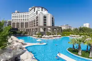 Melas Hotel, Lara