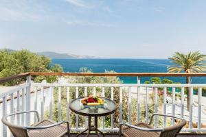 Blue Dreams Resort, Torba