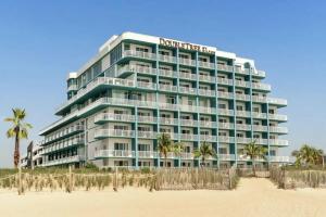 DoubleTree by Hilton Cityfront Hotel, Ocean