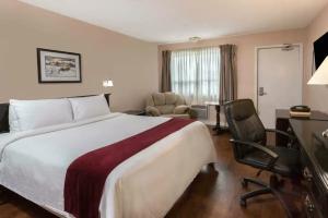 Days Inn by Wyndham Fredericton, Fredericton