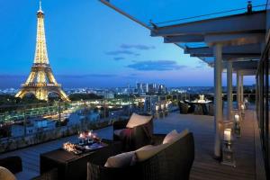 Shangri-La Paris, Paris