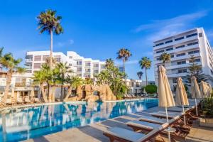 Adams Beach Hotel & Spa Deluxe Wing - Adults Only, Ayia Napa