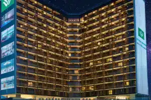 Wyndham Garden Corniche Hotel, Ajman