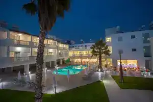 Princessa Vera Hotel Apartments, Paphos