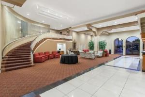 Ramada by Wyndham Fresno North, Fresno