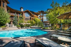 First Tracks Lodge, Whistler