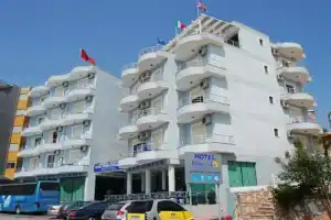 Hotel Blue Sky, Sarande