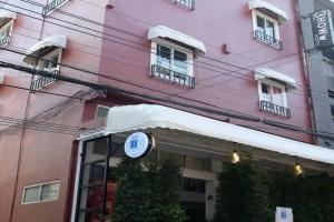 PLOY Hostel, Bangkok
