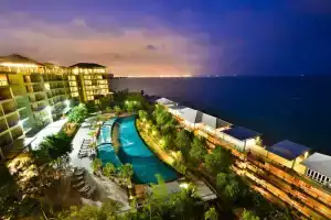 Royal Phala Cliff Beach Resort, Ban Chang