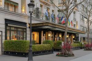 Hotel Napoleon Paris, Paris