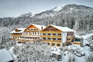 Romantik Alpenhotel Waxenstein, Grainau