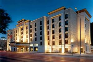 Humphry Inn and Suites, Winnipeg