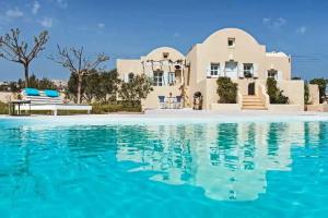 Sienna Eco Resort, Fira