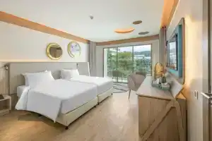 Andaman Embrace Patong - SHA Extra Plus, Patong